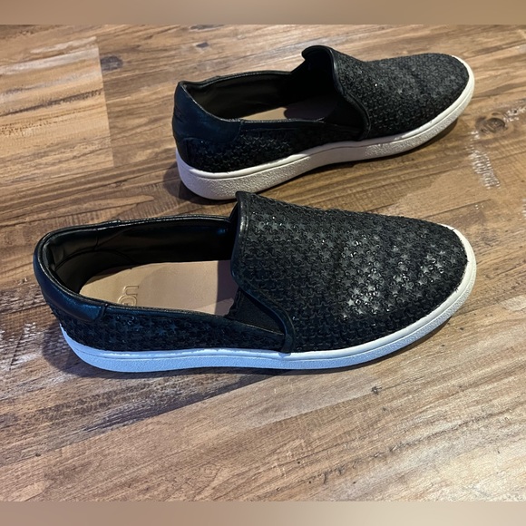 Ugg Sneakers - Size 6.5 - Picture 4 of 5